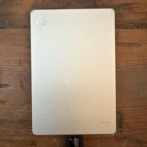 Seagate 1 TB External Drive with USB to USB A Cable